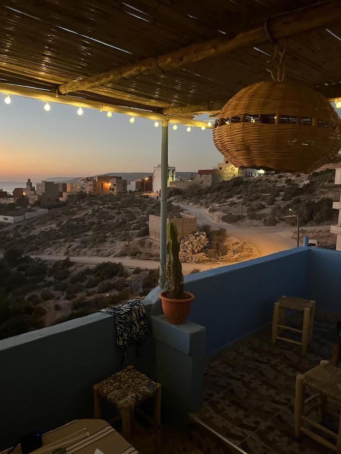 Let Us Surf Bed & Breakfast Tamraght Eksteriør bilde